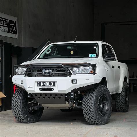n80 ironman bullbar|Toyota Hilux N80 MK1.